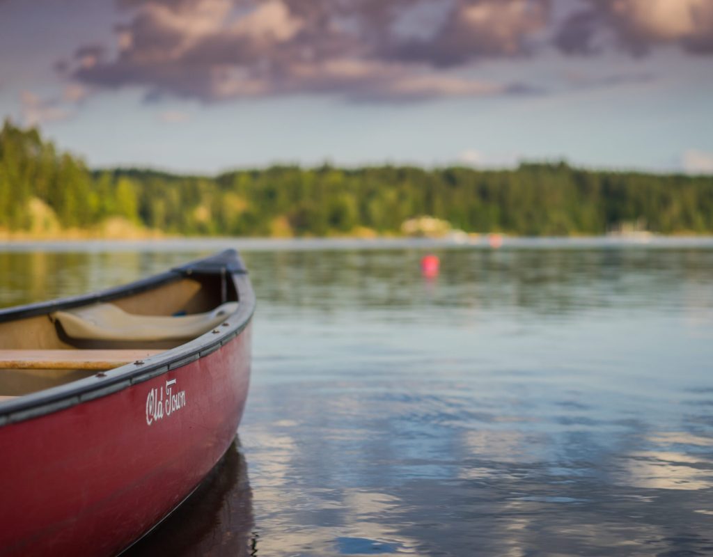 unsplash-canoe-rental